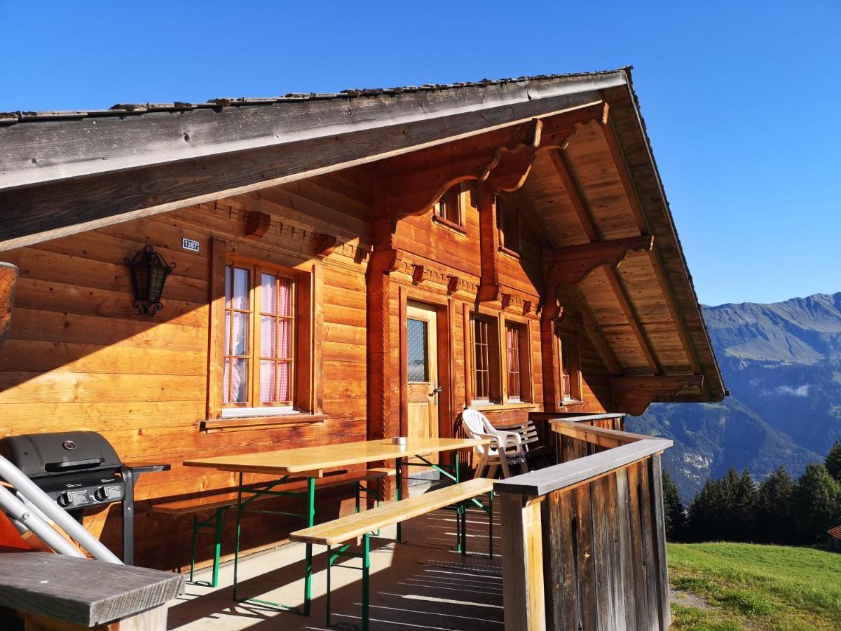 Chalet Mit Alpenambiente Axalp Бриенц Екстериор снимка